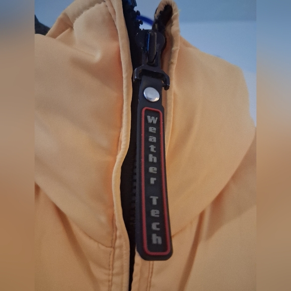 Weather Tech Yellow Puffer Jacket - Picture 3 of 6